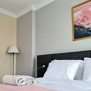 Проживание в семье Budget Tourist, Arnavutkoy